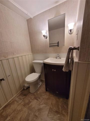 2110 Vance Street, Lakewood, CO 80214