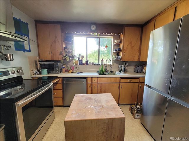 2110 Vance Street, Lakewood, CO 80214