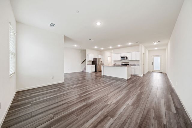 233 Berthe Court, Cedar Hill, TX 75104