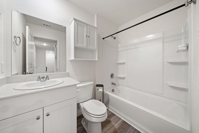 233 Berthe Court, Cedar Hill, TX 75104