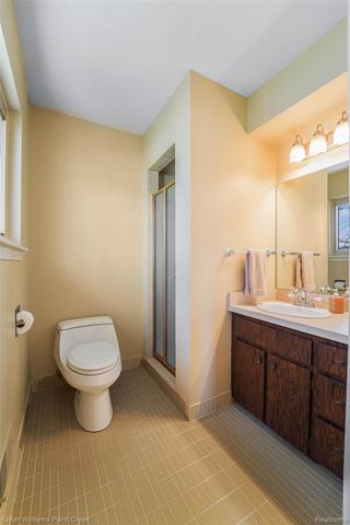 2911 Walmsley Circle Drive, Orion Charter Township, MI 48360