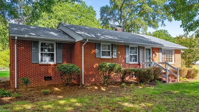815 Coleman Drive, Whitsett, NC 27377