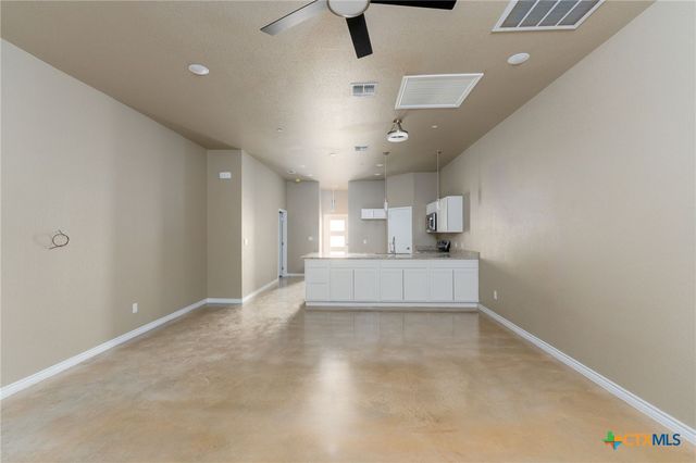 408 W Avenue C, Copperas Cove, TX 76522