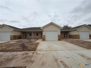 408 W Avenue C, Copperas Cove, TX 76522
