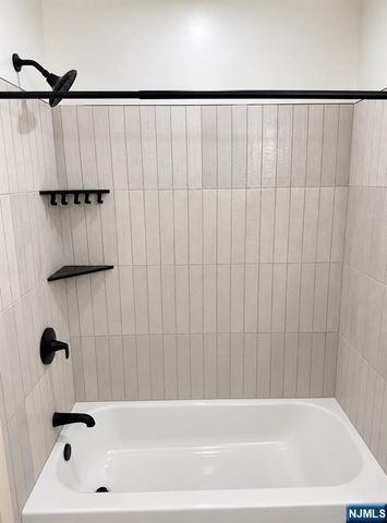 1118 Sage Court, Mahwah, NJ 07430