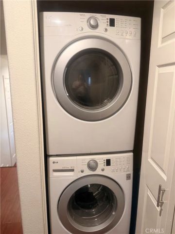 8152 Mainsail 104, Huntington Beach, CA 92646