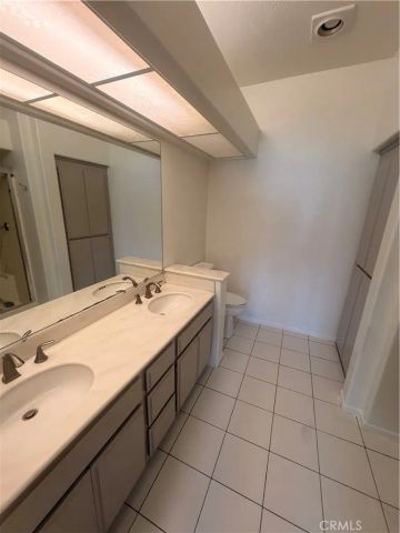 8152 Mainsail 104, Huntington Beach, CA 92646