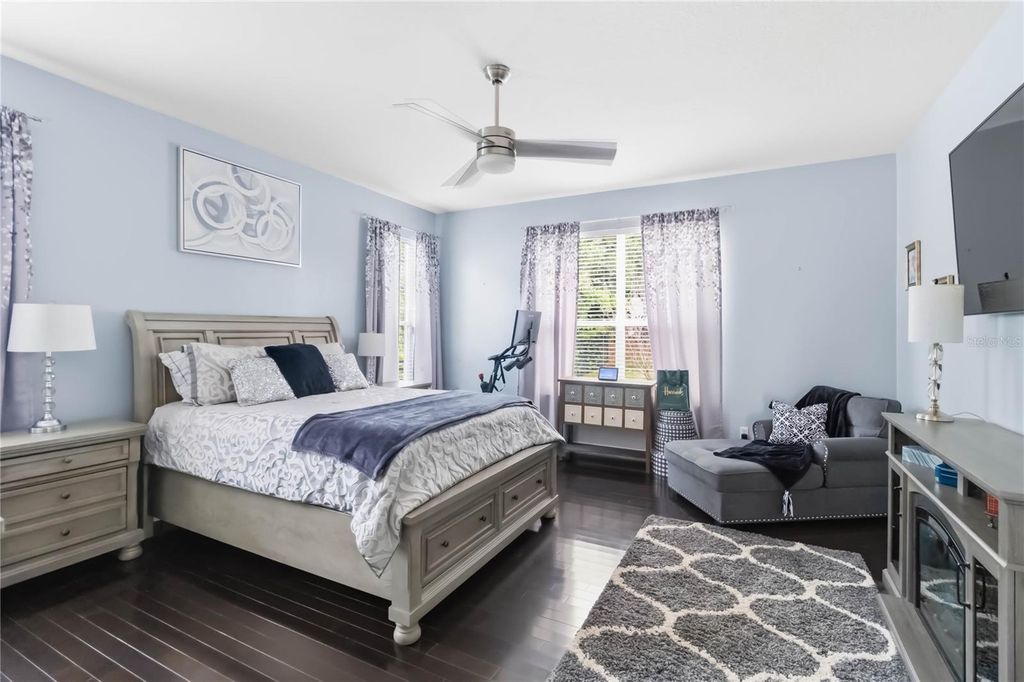 Image 14 of property listing at 1925 BREEZY HILL DRIVE WINDERMERE FLORIDA 34786, Windermere, FL 34786