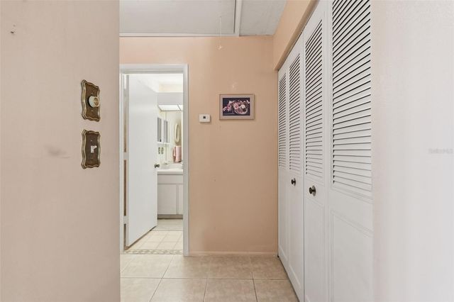 561 LAGUNA VISTA COURT, Largo, FL 33771