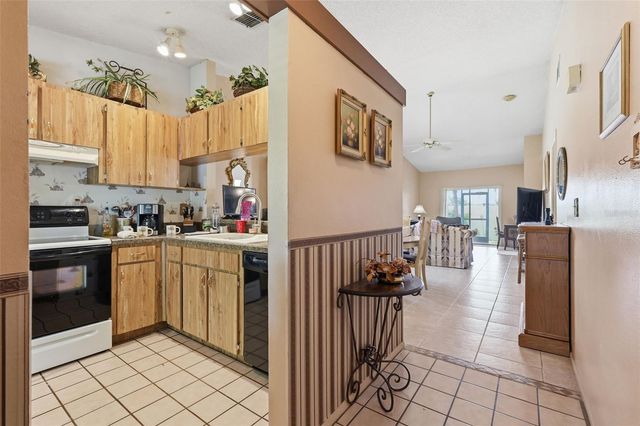 561 LAGUNA VISTA COURT, Largo, FL 33771