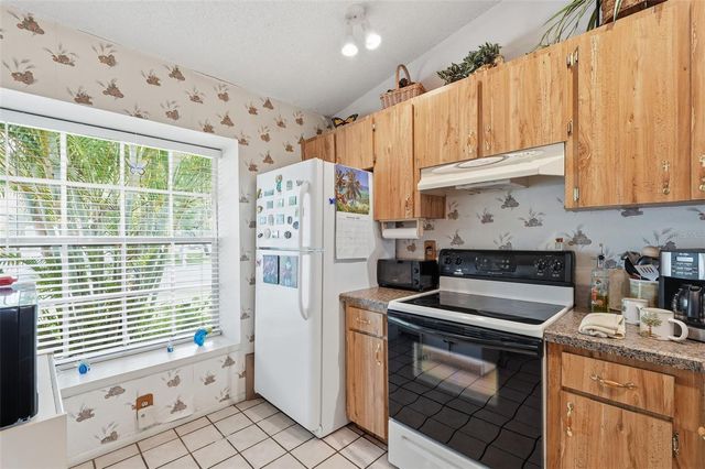 561 LAGUNA VISTA COURT, Largo, FL 33771