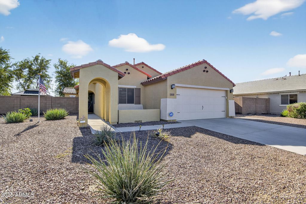18549 W VOGEL Avenue, Goodyear, AZ 85338