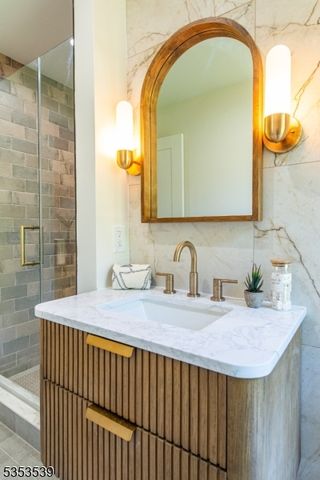 6 Buttenheim Ter, Madison Boro, NJ 07940