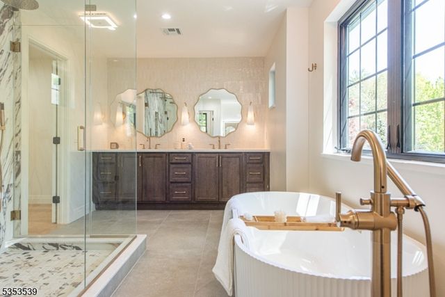 6 Buttenheim Ter, Madison Boro, NJ 07940