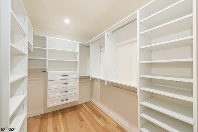 6 Buttenheim Ter, Madison Boro, NJ 07940