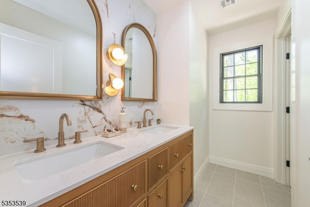 6 Buttenheim Ter, Madison Boro, NJ 07940