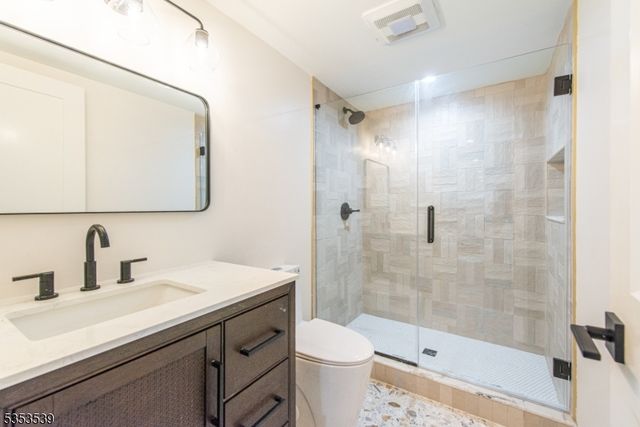 6 Buttenheim Ter, Madison Boro, NJ 07940