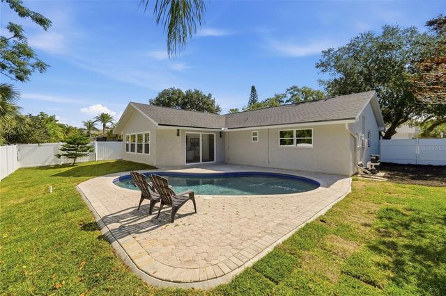 239 MYRTLE COURT, Palm Harbor, FL 34683