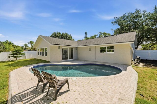 239 MYRTLE COURT, Palm Harbor, FL 34683