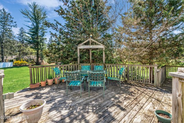 8 Todd Drive, Red Bank, NJ 07701