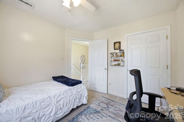 2498 Hawk Ridge Drive, Gastonia, NC 28056