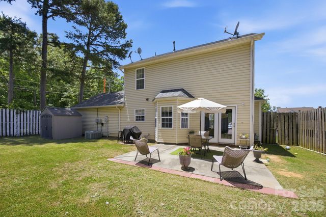 2498 Hawk Ridge Drive, Gastonia, NC 28056