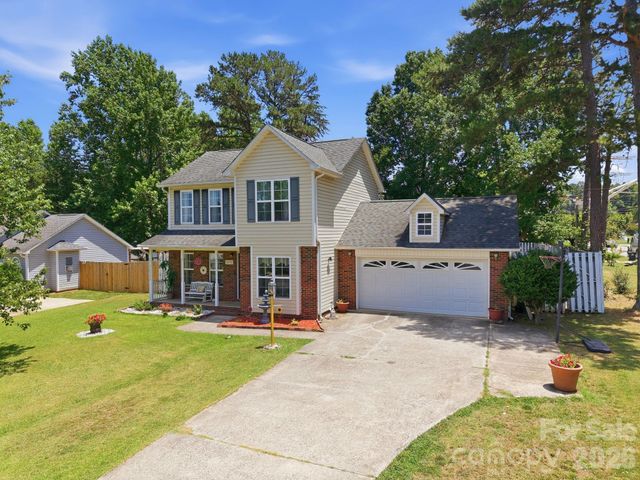 2498 Hawk Ridge Drive, Gastonia, NC 28056