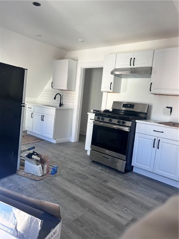 181 Reynolds Avenue 3, Providence, RI 02905