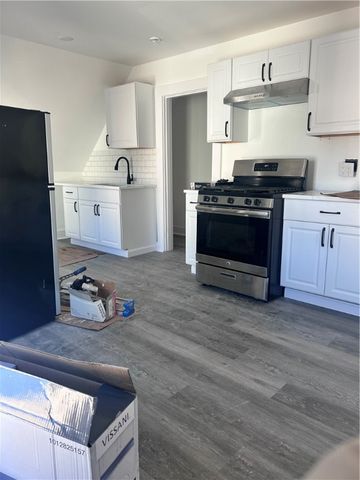 181 Reynolds Avenue 3, Providence, RI 02905