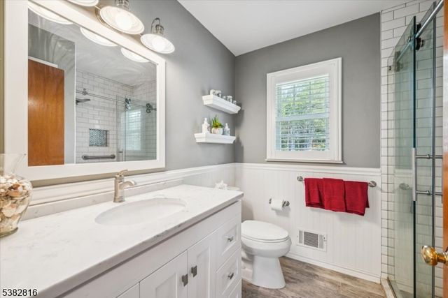 235 Candlewick Ln, Bridgewater Twp., NJ 08807