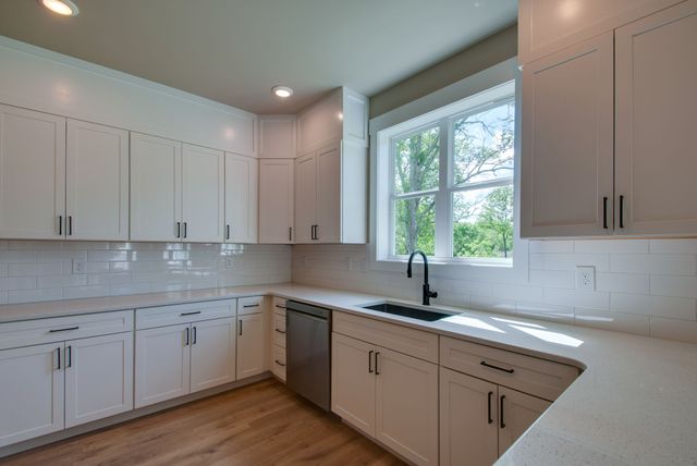 3333 Booker ridge rd, Mount Pleasant, TN 38474