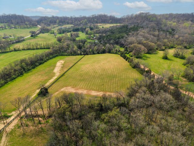 3333 Booker ridge rd, Mount Pleasant, TN 38474