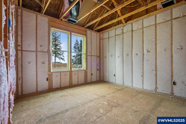 7511 Skyline Rd S, Salem, OR 97306