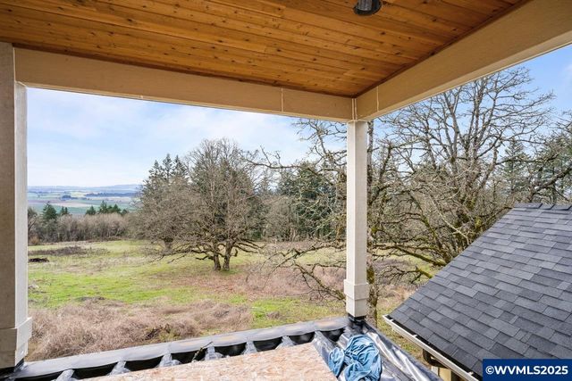 7511 Skyline Rd S, Salem, OR 97306