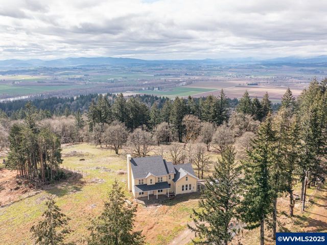 7511 Skyline Rd S, Salem, OR 97306