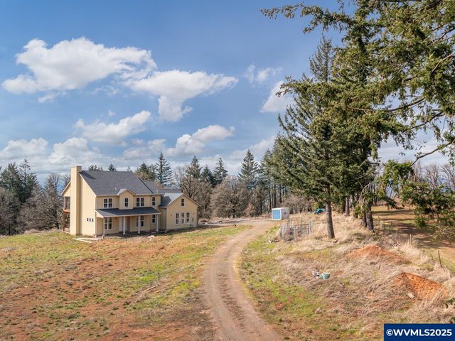 7511 Skyline Rd S, Salem, OR 97306