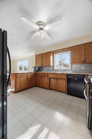 3313 Crestwood NW, Cedar Rapids, IA 52405