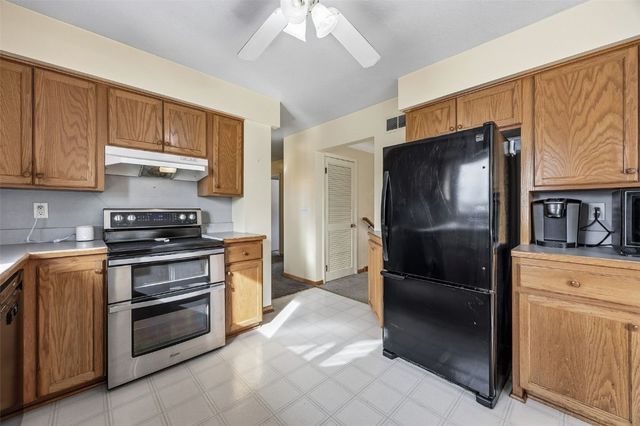 3313 Crestwood NW, Cedar Rapids, IA 52405