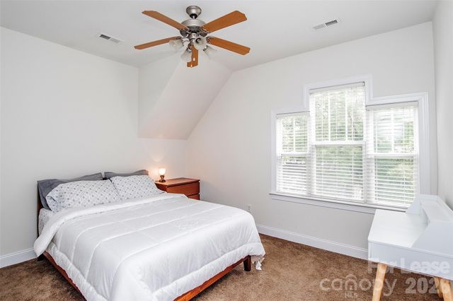 315 Woodvale Place, Charlotte, NC 28208