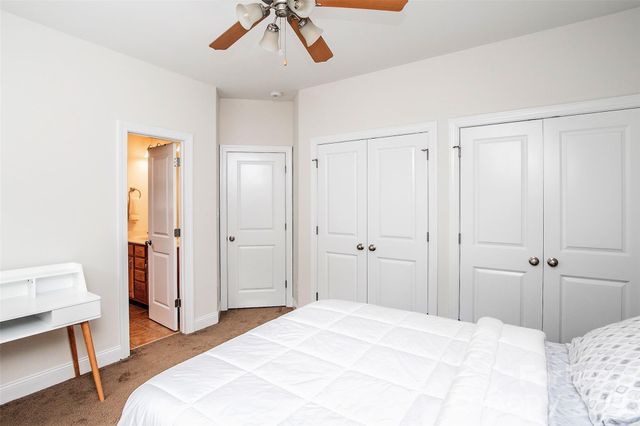 315 Woodvale Place, Charlotte, NC 28208
