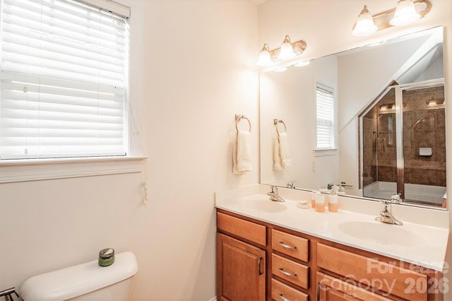 315 Woodvale Place, Charlotte, NC 28208