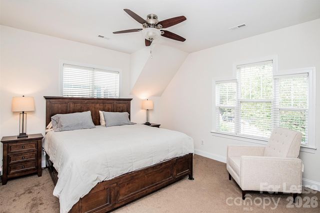 315 Woodvale Place, Charlotte, NC 28208