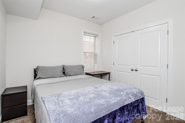 315 Woodvale Place, Charlotte, NC 28208