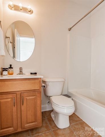 315 Woodvale Place, Charlotte, NC 28208