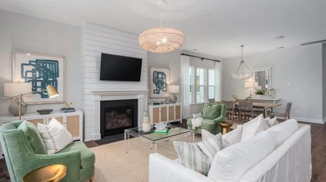 102 Golden Allagash Way, Summerville, SC 29485