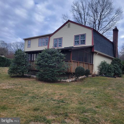 11820 WAYLAND ST, Oakton, VA 22124