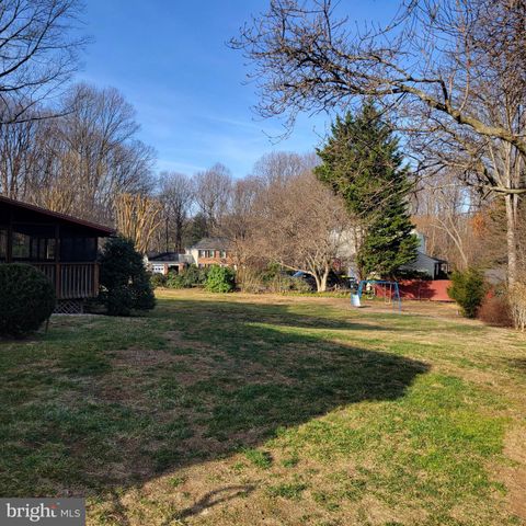 11820 WAYLAND ST, Oakton, VA 22124