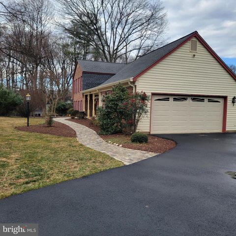 11820 WAYLAND ST, Oakton, VA 22124