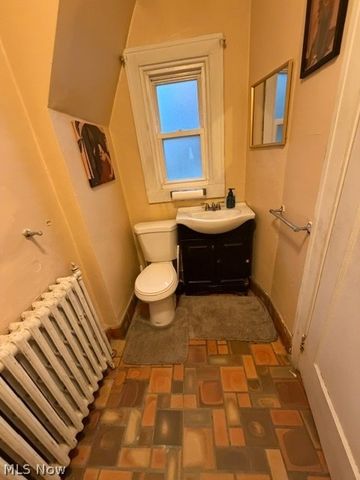 1207 Castleton Road, Cleveland Heights, OH 44121