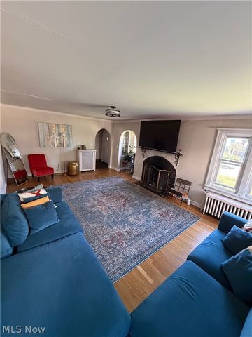 1207 Castleton Road, Cleveland Heights, OH 44121